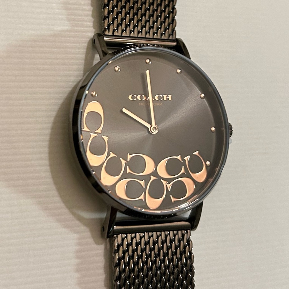 Coach Perry Watch With 36mm Gunmetal Grey Face & Gunmetal Grey MeshBracelet - Picture 3 of 9
